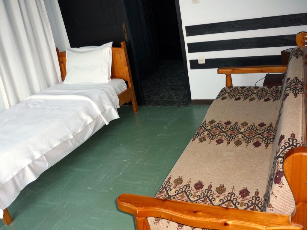 Hotel Votsala Chorefton Chambre photo